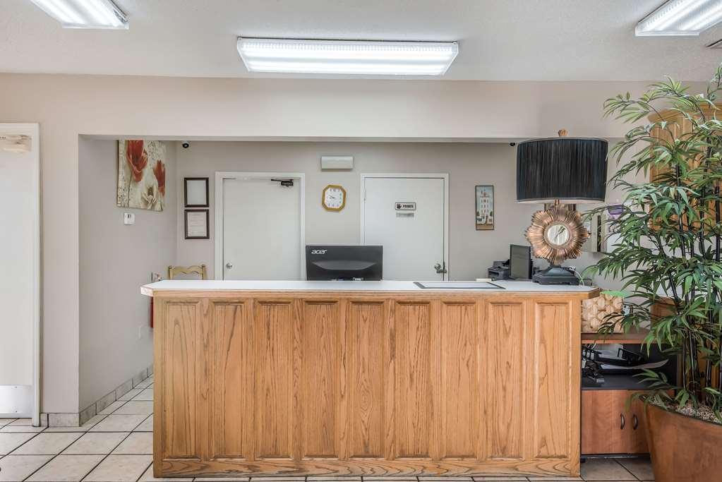 Rodeway Inn Gurdon Interior photo
