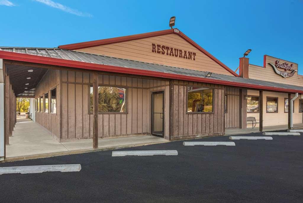 Rodeway Inn Gurdon Restaurant photo