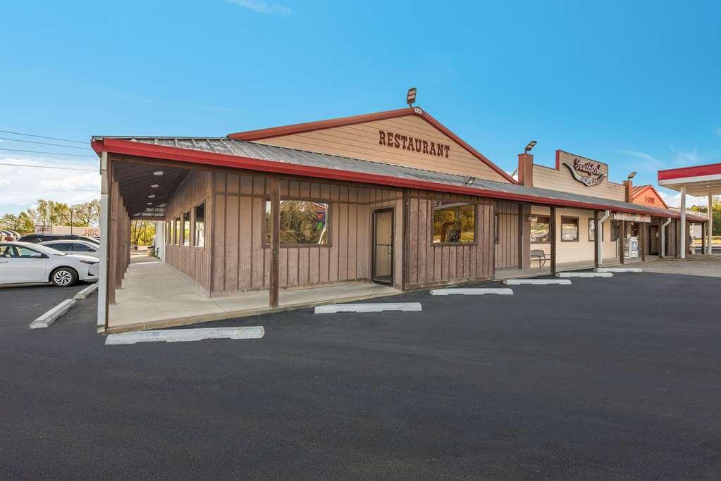 Rodeway Inn Gurdon Restaurant photo